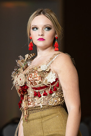 Charlotte Seen Fashion show November 2020-1938