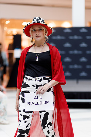 Back to school fashion show 2022-4480