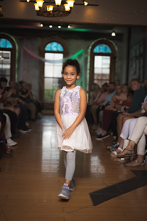 GATOR HATER FASHION SHOW 2021-5498