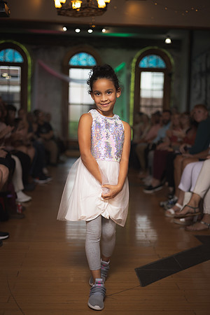 GATOR HATER FASHION SHOW 2021-5501