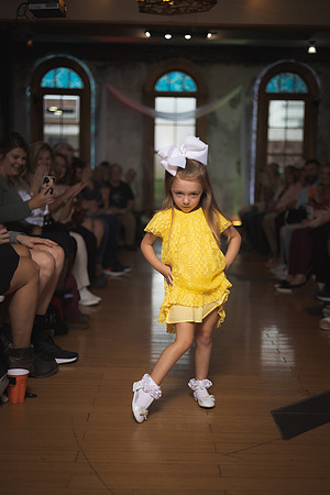 GATOR HATER FASHION SHOW 2021-5384