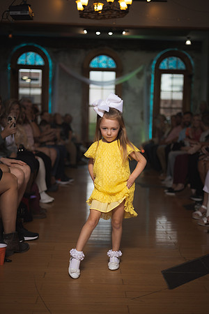GATOR HATER FASHION SHOW 2021-5380