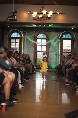 GATOR HATER FASHION SHOW 2021-5375