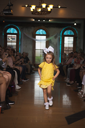 GATOR HATER FASHION SHOW 2021-5379