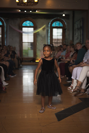 GATOR HATER FASHION SHOW 2021-5457