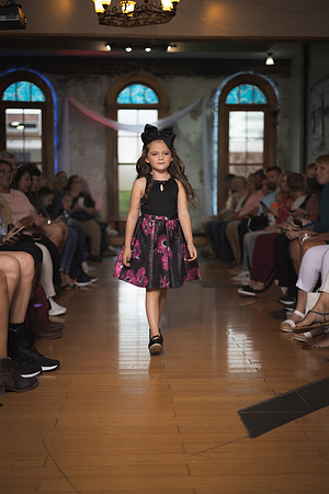 GATOR HATER FASHION SHOW 2021-5325