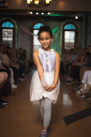 GATOR HATER FASHION SHOW 2021-5503