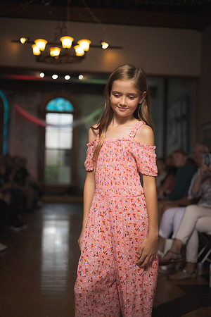 GATOR HATER FASHION SHOW 2021-5485
