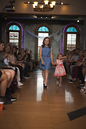 GATOR HATER FASHION SHOW 2021-5391