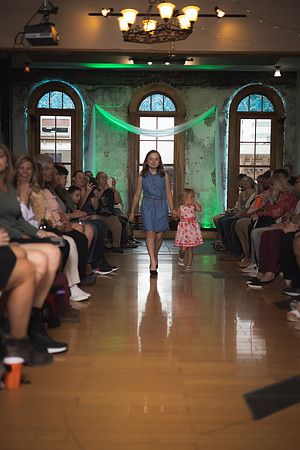 GATOR HATER FASHION SHOW 2021-5389