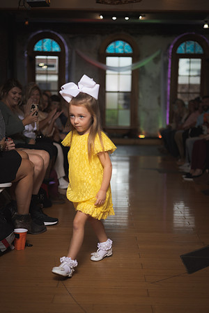 GATOR HATER FASHION SHOW 2021-5386
