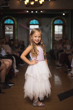 GATOR HATER FASHION SHOW 2021-5425