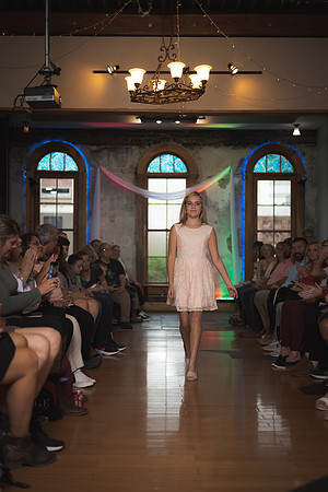 GATOR HATER FASHION SHOW 2021-5442
