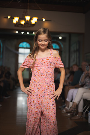GATOR HATER FASHION SHOW 2021-5483