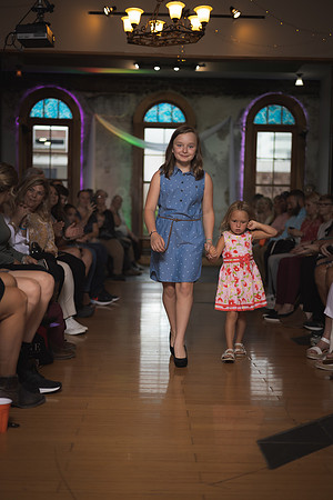 GATOR HATER FASHION SHOW 2021-5392