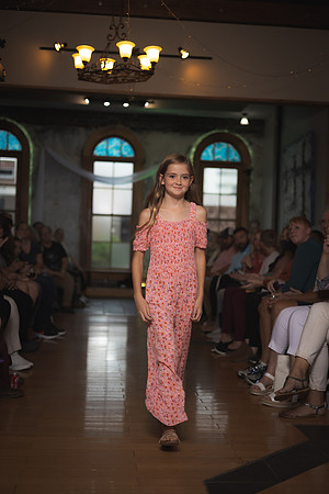 GATOR HATER FASHION SHOW 2021-5478