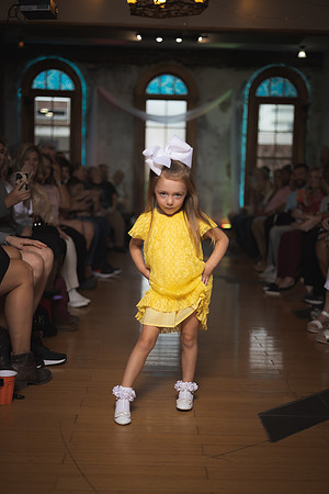 GATOR HATER FASHION SHOW 2021-5381