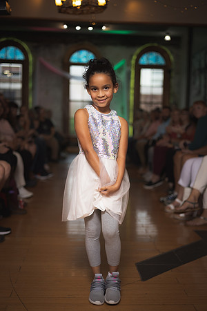 GATOR HATER FASHION SHOW 2021-5502