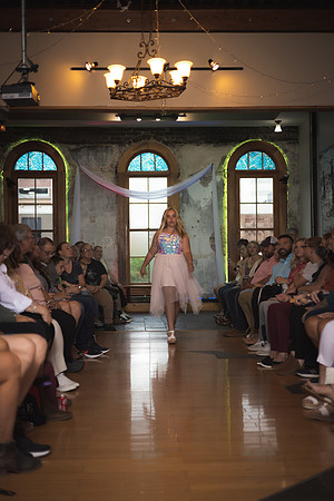 GATOR HATER FASHION SHOW 2021-5459
