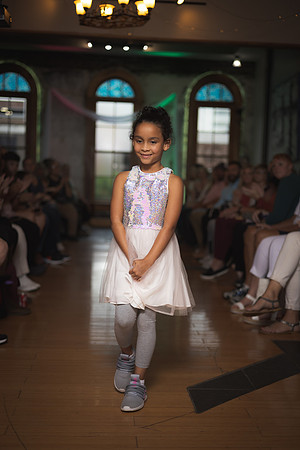 GATOR HATER FASHION SHOW 2021-5499