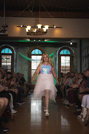 GATOR HATER FASHION SHOW 2021-5461