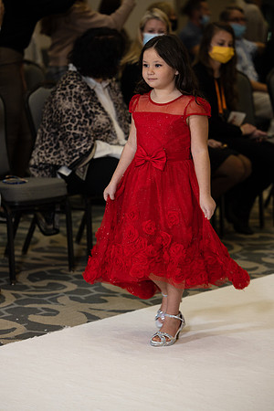 Charlotte Seen Fashion show November 2020-0465