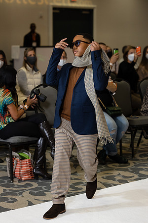 Charlotte Seen Fashion show November 2020-0563