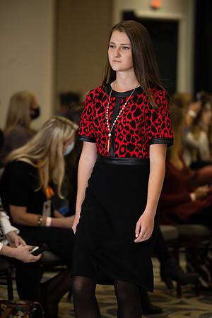 Charlotte Seen Fashion show November 2020-0607