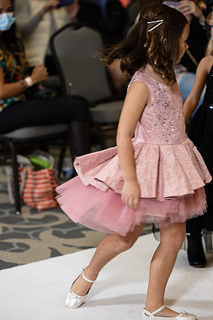 Charlotte Seen Fashion show November 2020-0461