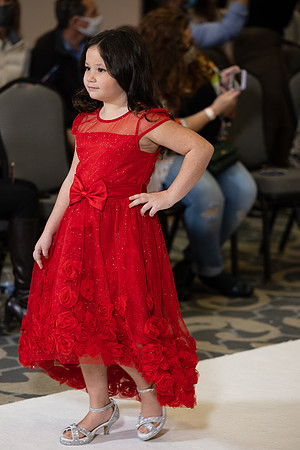 Charlotte Seen Fashion show November 2020-0471