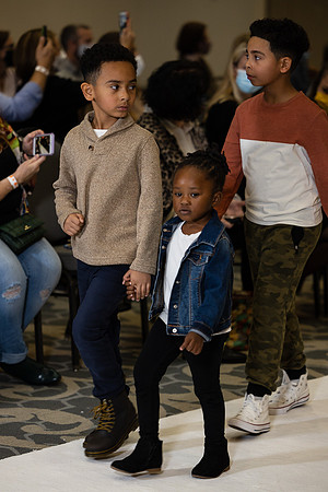 Charlotte Seen Fashion show November 2020-0540