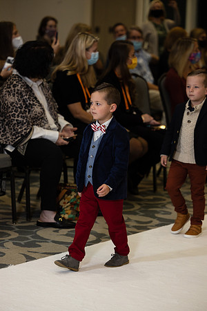 Charlotte Seen Fashion show November 2020-0401