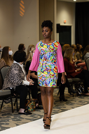 Charlotte Seen Fashion show November 2020-0703