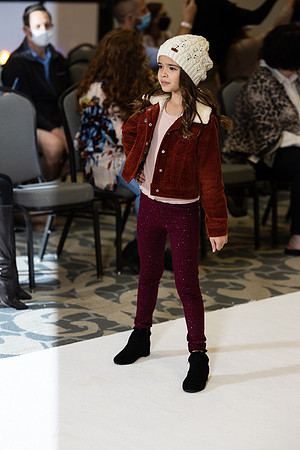 Charlotte Seen Fashion show November 2020-0508