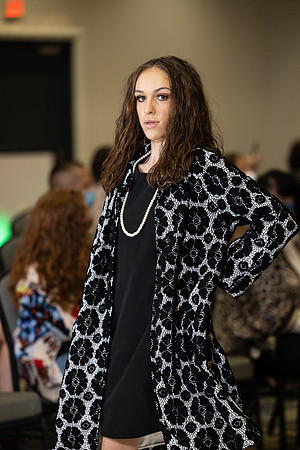 Charlotte Seen Fashion show November 2020-0780