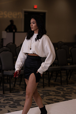 Charlotte Seen Fashion show November 2020-0336