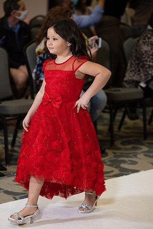 Charlotte Seen Fashion show November 2020-0470