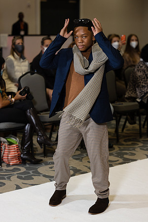 Charlotte Seen Fashion show November 2020-0567