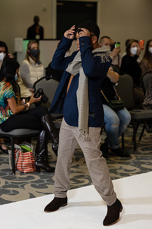 Charlotte Seen Fashion show November 2020-0565