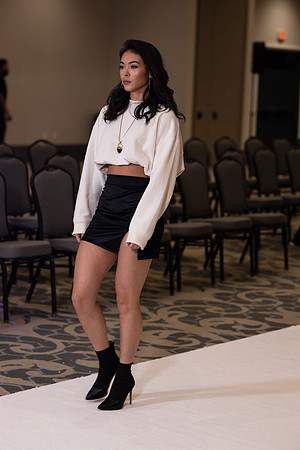 Charlotte Seen Fashion show November 2020-0382