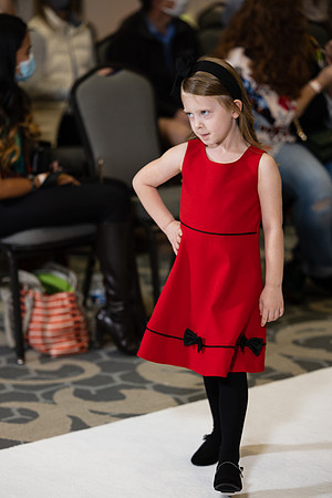 Charlotte Seen Fashion show November 2020-0441