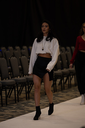 Charlotte Seen Fashion show November 2020-0375