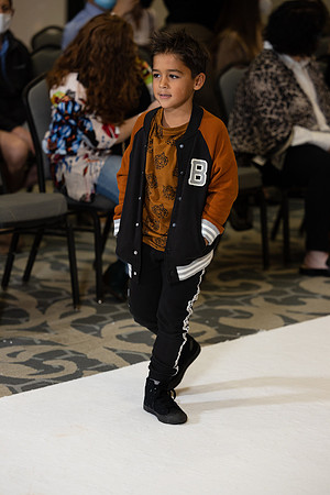 Charlotte Seen Fashion show November 2020-0483