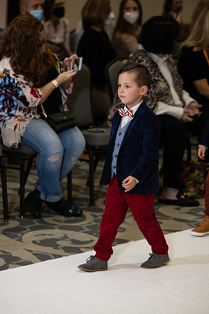 Charlotte Seen Fashion show November 2020-0406