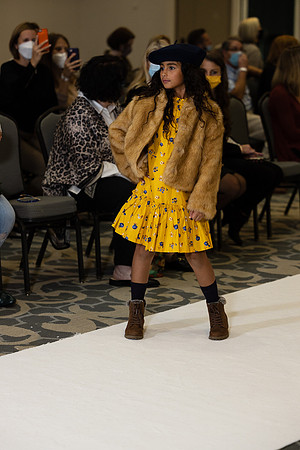 Charlotte Seen Fashion show November 2020-0529