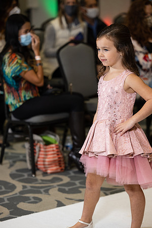 Charlotte Seen Fashion show November 2020-0456