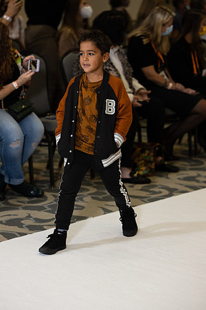 Charlotte Seen Fashion show November 2020-0479
