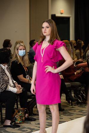Charlotte Seen Fashion show November 2020-0723