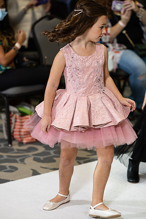 Charlotte Seen Fashion show November 2020-0460