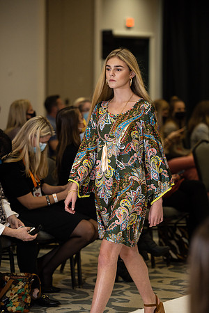 Charlotte Seen Fashion show November 2020-0616